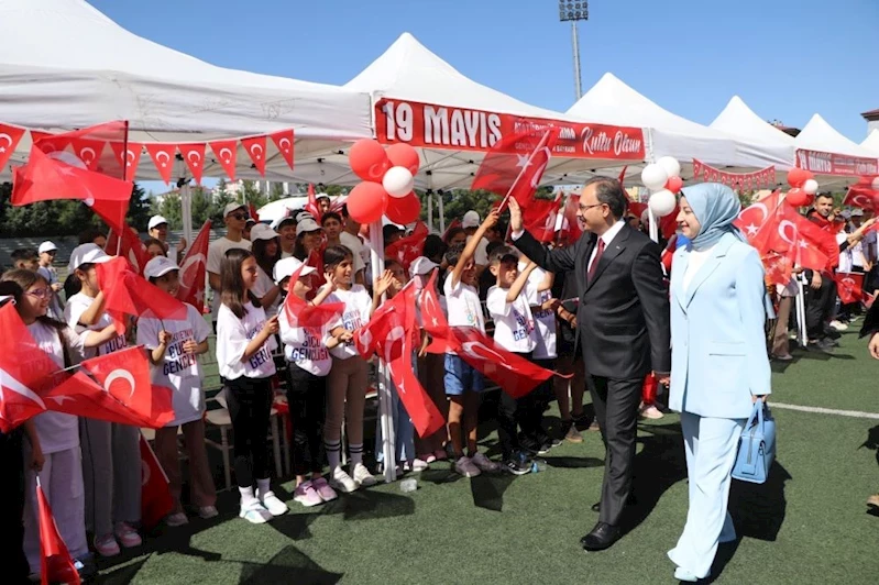 SİİRT’TE 19 MAYIS ATATÜRK