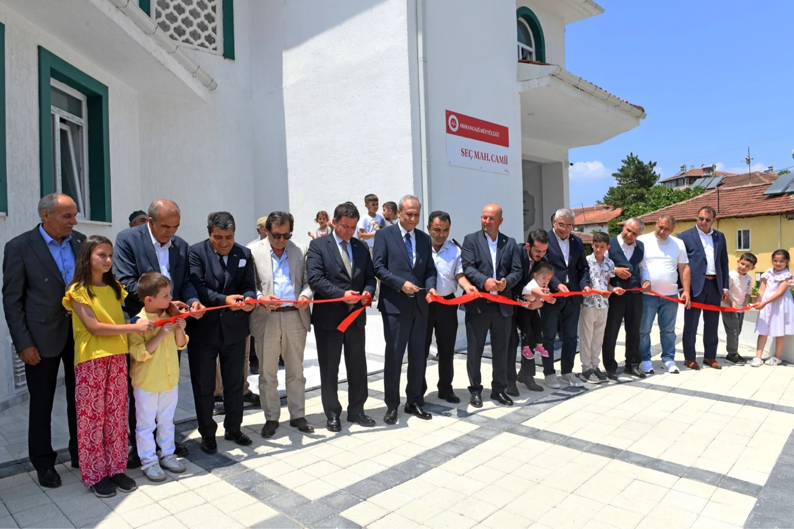 Bursa Osmangazi’de Seçköy Mahallesi Camii ibadete açıldı