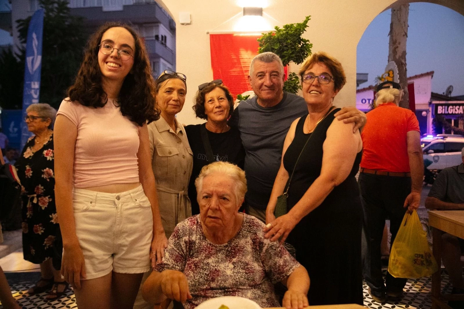 İzmir Güzelbahçe’ye yeni bir sosyal yaşam alanı